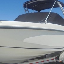 Boston Whaler 230 Vantage