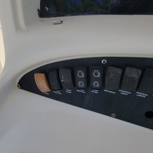 Boston Whaler 320 Outrage