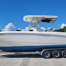 Boston Whaler 320 Outrage