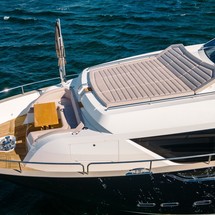 Sunseeker 95 Yacht