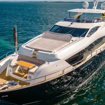 Sunseeker 95 Yacht