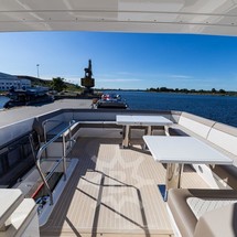 Galeon 640 FLY