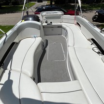 Bayliner 197 Deck Boat