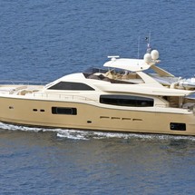 Ferretti Altura 840