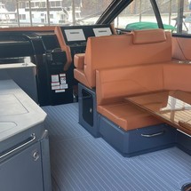 Cruisers Yachts 42 Cantius