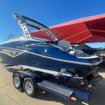 Crownline E 255 Surf