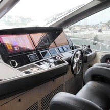 Sunseeker 76 Yacht