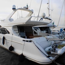 Azimut 62E