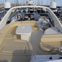 Azimut 62E