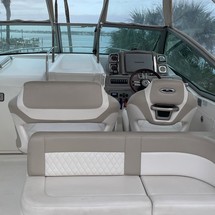 Chaparral 310 Signature