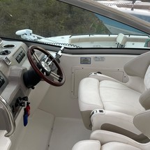 Chaparral 310 Signature