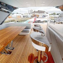 Sunseeker 88 Yacht