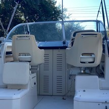 Grady-White Seafarer 228