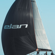 Elan E4