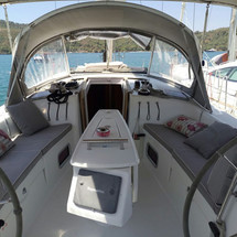 Beneteau 43