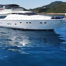 Ferretti 80