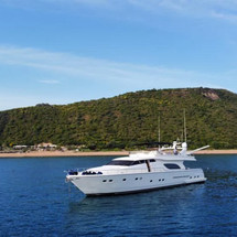 Ferretti 80