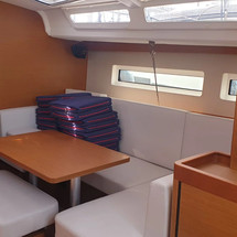 Jeanneau Sun Odyssey 440