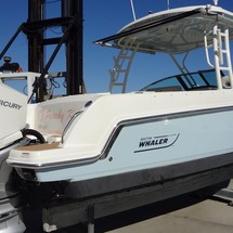 Boston Whaler 270 Vantage