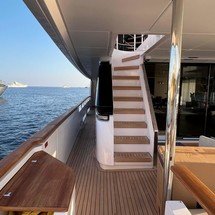 Custom Line Navetta 30