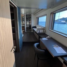 Custom Line Navetta 30