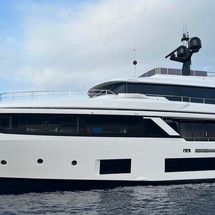 Custom Line Navetta 30