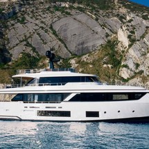 Custom Line Navetta 30