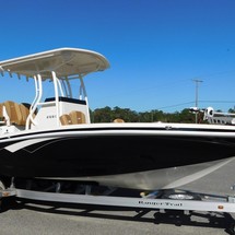 Ranger boats 2400 bay