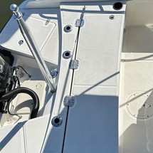 Boston Whaler 210 Dauntless