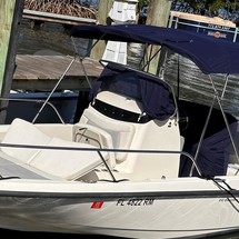 Boston Whaler 210 Dauntless