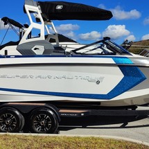 Super Air Nautique G23