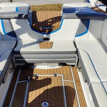 Super Air Nautique G23