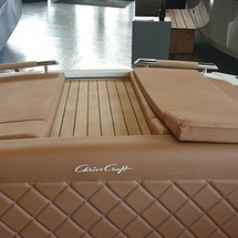 Chris-Craft Launch 27