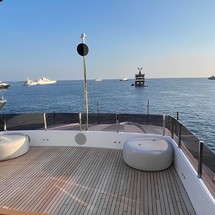 Custom Line Navetta 30