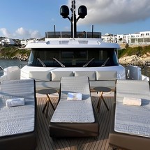 Custom Line Navetta 30