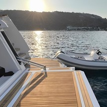 Custom Line Navetta 30