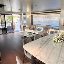 Custom Line Navetta 30