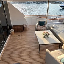 Custom Line Navetta 30