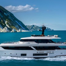 Custom Line Navetta 30