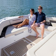 Cruisers Yachts 50 Cantius