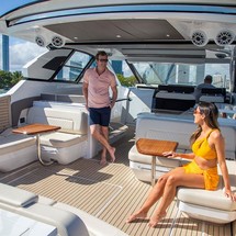 Cruisers Yachts 50 Cantius