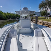 Yellowfin 32 offshore