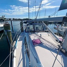 Catalina 375