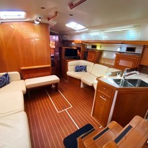 Catalina 375