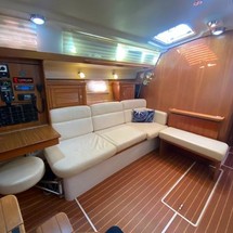 Catalina 375