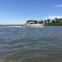 Sea ray 480 sedan bridge