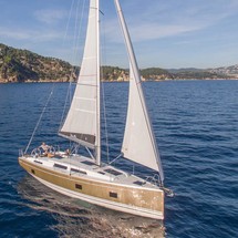 Hanse 418