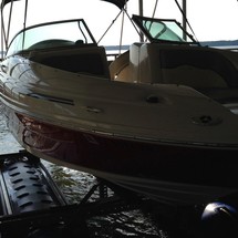 Sea Ray 220 Sundeck