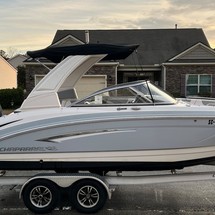 Chaparral 230 SunCoast