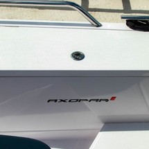 Axopar 28 Cabin